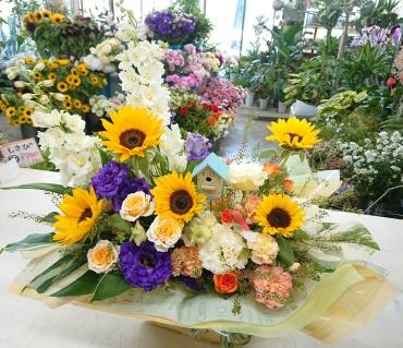 20220715_shunen-oiwai_arrangement-sunflower-flowerhouseaika3