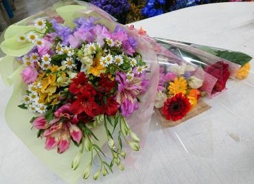 20230405_family-oiwai_bouquet-flowerhouseaika3