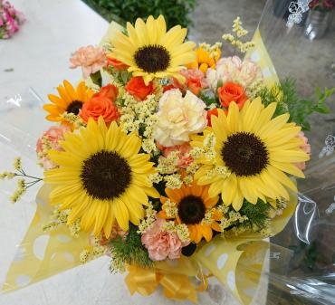 20230803_sobetsu-oiwai_arrangement_sunflower-flowerhouseaika