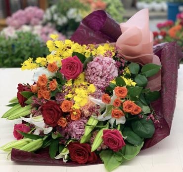 お誕生日祝い　花束♪｜「愛花」　（愛媛県松山市の花キューピット加盟店 花屋）のブログ