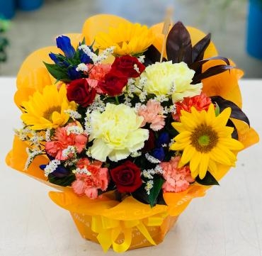 お祝いアレンジメント♪｜「愛花」　（愛媛県松山市の花キューピット加盟店 花屋）のブログ