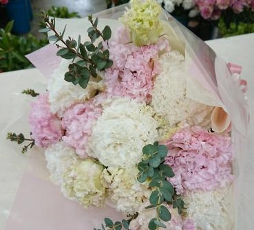 結婚記念日 ブーケ風花束♪｜「愛花」　（愛媛県松山市の花キューピット加盟店 花屋）のブログ