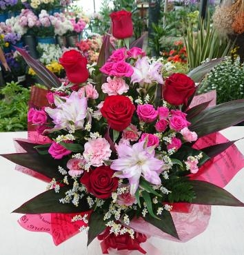 20220628_kinenbi-rose-arrangement-flowerhouseaika
