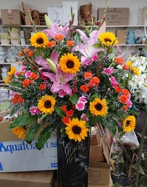 歌謡祭 お祝い 生花スタンド♪｜「愛花」　（愛媛県松山市の花キューピット加盟店 花屋）のブログ