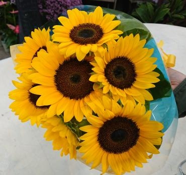 20220809_kekkon-oiwai_bouquet_sunflower-flowerhouseaika