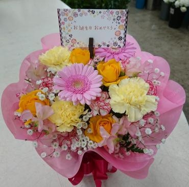 20230216_birthday-oiwai_arrangement-flowerhouseaika2