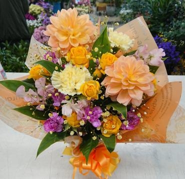 20230405_beiju-birthday-oiwai_arrangement-flowerhouseaika