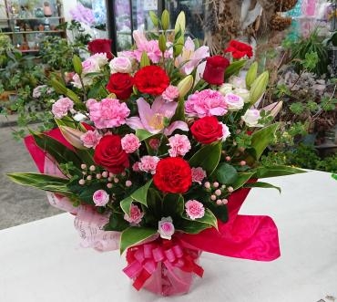 20230506_mothersday-birthday-oiwai_arrangement-flowerhouseaika