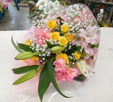 結婚記念日 お祝い 花束♪｜「愛花」　（愛媛県松山市の花キューピット加盟店 花屋）のブログ