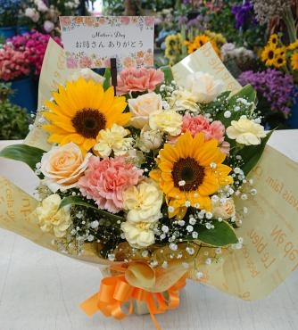 20230514_mothersday-arrangement_sunflower-flowerhouseaika