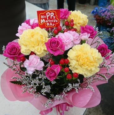 母の日 アレンジメント♪｜「愛花」　（愛媛県松山市の花キューピット加盟店 花屋）のブログ