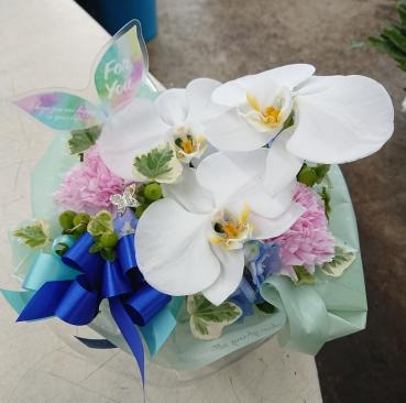 フラワーギフト BOXアレンジメント♪｜「愛花」　（愛媛県松山市の花キューピット加盟店 花屋）のブログ