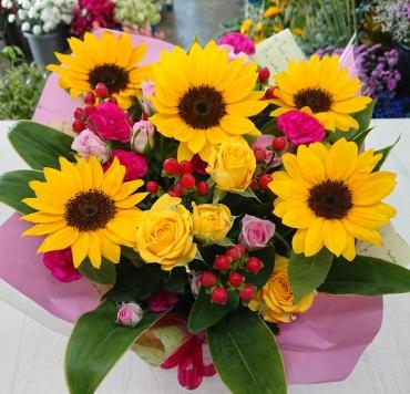 20230615_koten-oiwai_arrangement_sunflower-flowerhouseaika