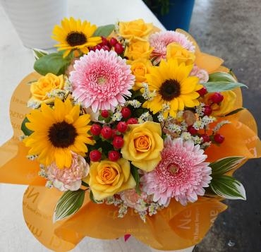 20230620_birthday-oiwai_arrangement-flowerhouseaika