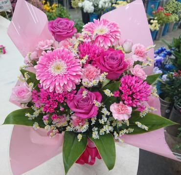 お誕生日祝い ピンク系アレンジメント♪｜「愛花」　（愛媛県松山市の花キューピット加盟店 花屋）のブログ