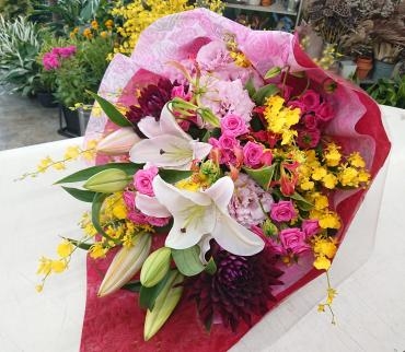 20230726_oiwai_bouquet-flowerhouseaika