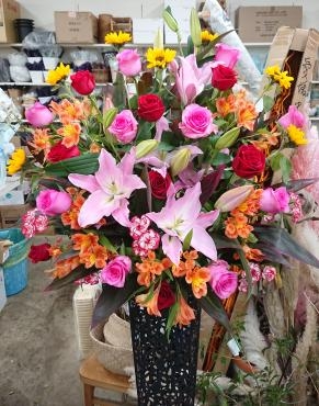 お祝い 生花スタンド♪｜「愛花」　（愛媛県松山市の花キューピット加盟店 花屋）のブログ