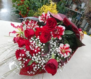 還暦祝い 花束♪｜「愛花」　（愛媛県松山市の花キューピット加盟店 花屋）のブログ