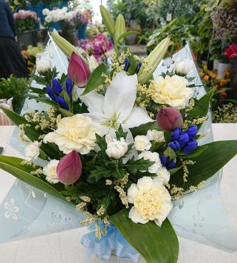 20230810_obon-osonae_arrangement_hasu-flowerhouseaika