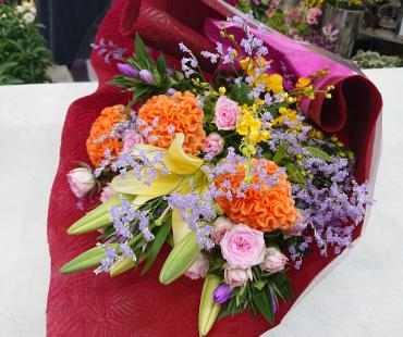 20230927_shinchiku-oiwai_bouquet-flowerhouseaika