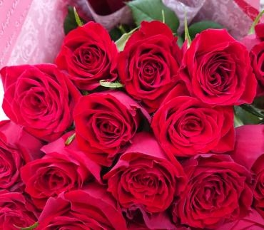 お誕生日祝い 赤バラの花束♪｜「愛花」　（愛媛県松山市の花キューピット加盟店 花屋）のブログ