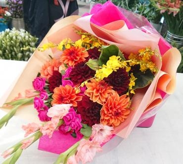 20231019_birthday-oiwai_bouquet-dahlia-flowerhouseaika