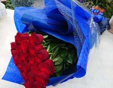 お祝い 赤バラの花束♪｜「愛花」　（愛媛県松山市の花キューピット加盟店 花屋）のブログ