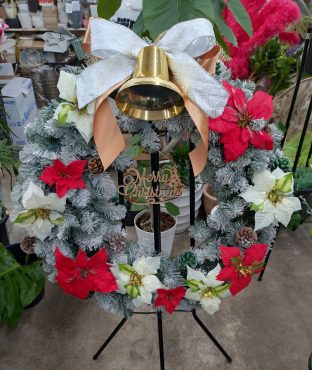 クリスマスリース★ディスプレイ♪｜「愛花」　（愛媛県松山市の花キューピット加盟店 花屋）のブログ