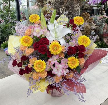 お誕生日祝い アレンジメント♪｜「愛花」　（愛媛県松山市の花キューピット加盟店 花屋）のブログ