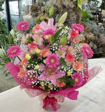 個展 お祝い アレンジメント♪｜「愛花」　（愛媛県松山市の花キューピット加盟店 花屋）のブログ