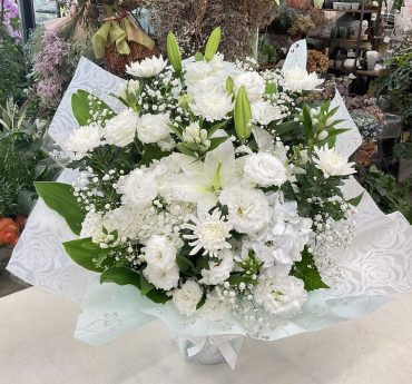お供え 白上がり アレンジメント｜「愛花」　（愛媛県松山市の花キューピット加盟店 花屋）のブログ