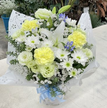 お父様の初盆 お供え アレンジメント｜「愛花」　（愛媛県松山市の花キューピット加盟店 花屋）のブログ