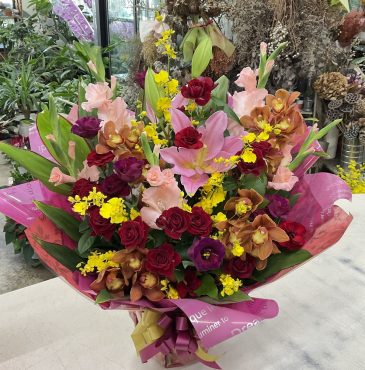 個展開催祝 アレンジメント♪｜「愛花」　（愛媛県松山市の花キューピット加盟店 花屋）のブログ