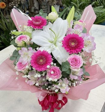 お誕生日祝い アレンジメント♪｜「愛花」　（愛媛県松山市の花キューピット加盟店 花屋）のブログ