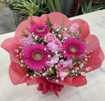 フラワーバレンタイン アレンジメント♪｜「愛花」　（愛媛県松山市の花キューピット加盟店 花屋）のブログ