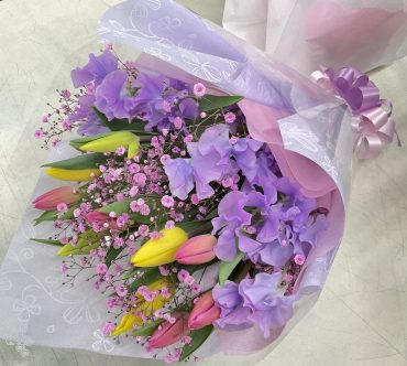 スイートピー＆チューリップの花束 ホワイトデー♪｜「愛花」　（愛媛県松山市の花キューピット加盟店 花屋）のブログ